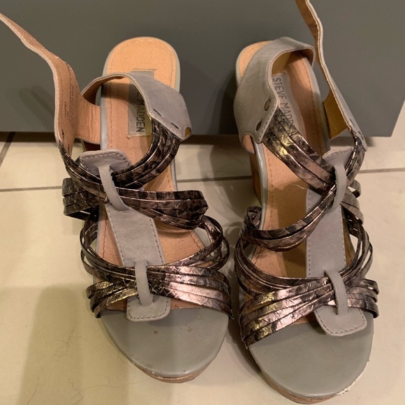 Steve Madden Wedges - Picture 2 of 3